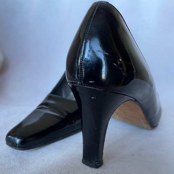 ELEGANT | Black |Roberto Capucci/ Italian Leather | Size 8.5 | 3” Heel - Picture 4 of 13